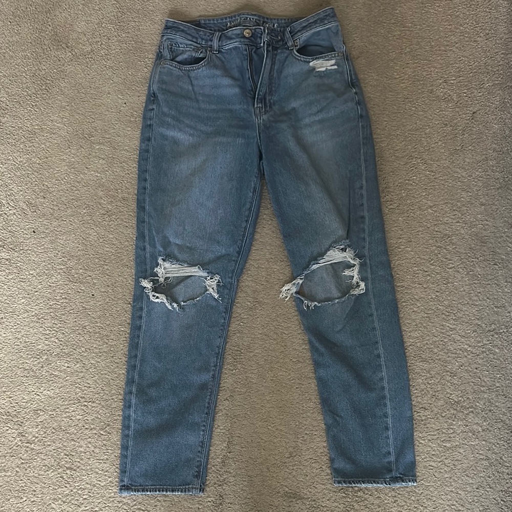 American Eagle mom jeans
